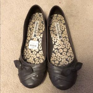 American Eagle Ballet Flats